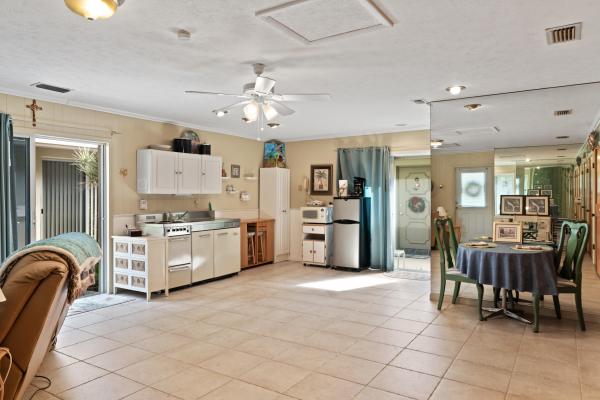 Windy Plaza, 2016 Joy Rene Ln, North Palm Beach, Florida 33408, image 1