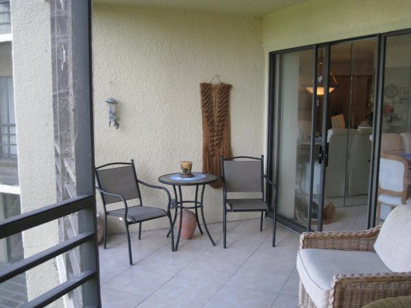 Camino Real Village, 5751 N Camino Del Sol #306, Boca Raton, Florida 33433, image 2