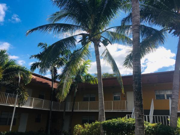 Enclave Sandpiper, 200 Croton Ave #211, Lantana, Florida 33462, image 1