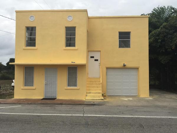 Freshwater, 821 N Tamarind Ave, West Palm Beach, Florida 33401, image 2