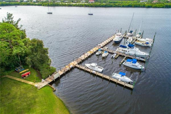 Tarpon Bay Yacht Club, 3100 SE Pruitt Rd #E101, Port St. Lucie, Florida 34952, image 1