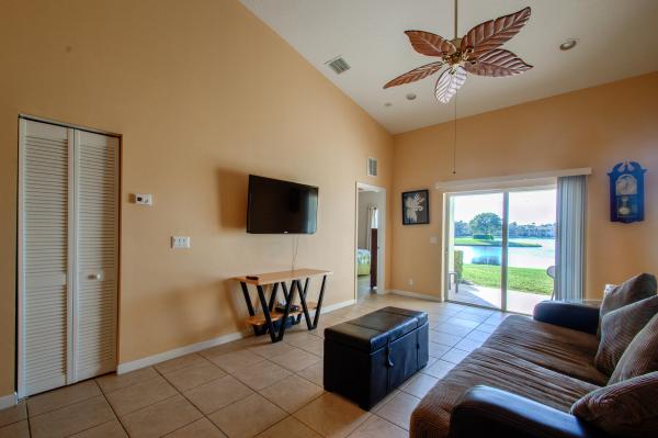Lighthouse Pointe At Baywinds, 9938 Galleon Dr, West Palm Beach, Florida 33411, image 2