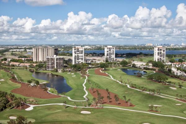 Lincoln Tower, 2400 Presidential Way #804, West Palm Beach, Florida 33401, image 3