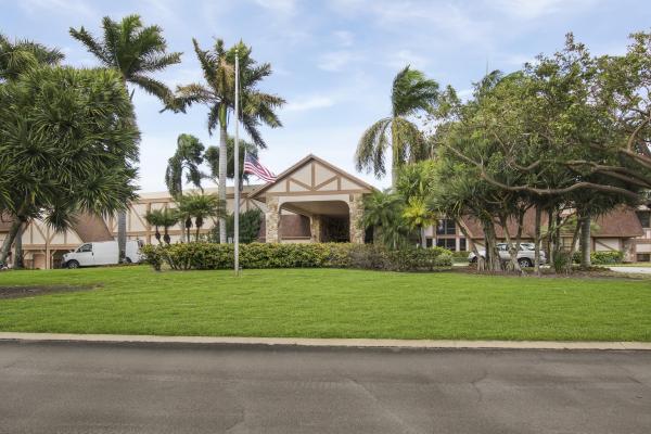 Huntington Lakes 1, 14460 Strathmore Ln #205, Delray Beach, Florida 33446, image 3
