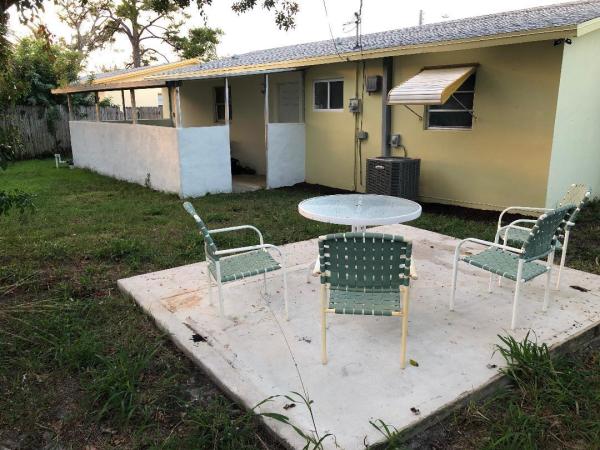 Sunnyside Estates, 122 NE 6th Ave, Boynton Beach, Florida 33435, image 1