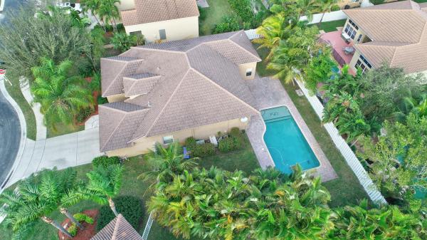 Shadow Creek Village, 6195 Shadow Tree Ln, Lake Worth, Florida 33463, image 1