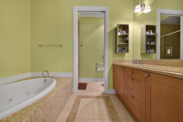 Magnolia Court, 352 N Bromeliad, West Palm Beach, Florida 33401, image 2