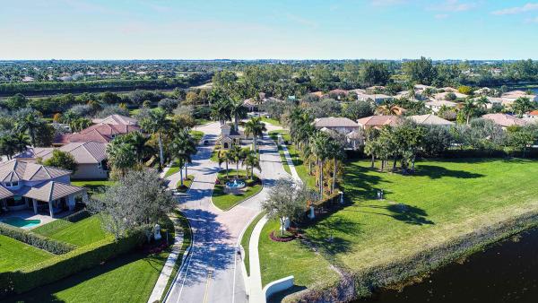 Casa Bella, 16003 Rosecroft Ter, Delray Beach, Florida 33446, image 2