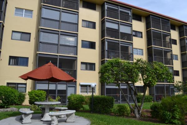Garden Aire Village, 2601 NE 14th Street Cswy #238, Pompano Beach, Florida 33062, image 1