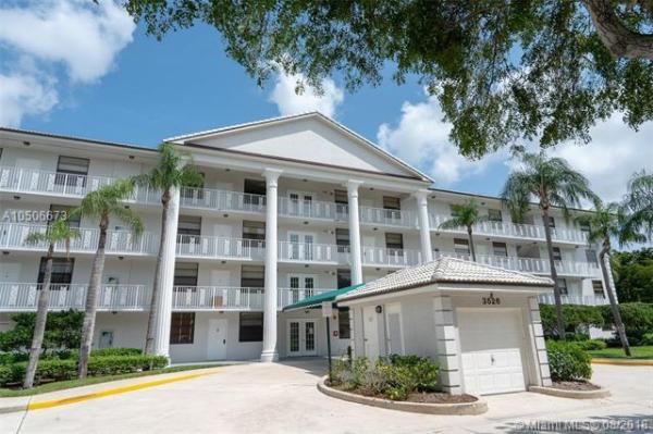 Whitehall, 3526 Whitehall Dr #103, West Palm Beach, Florida 33401, image 2
