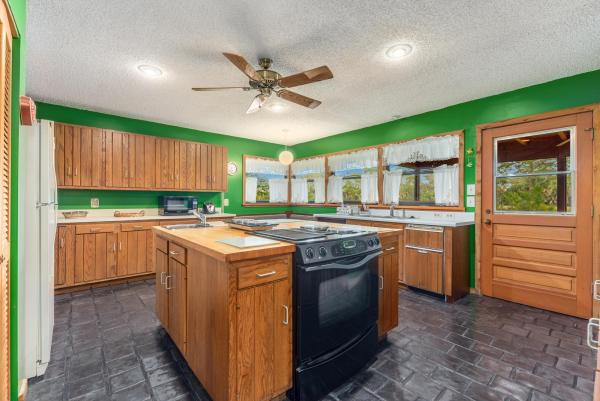 Lakewood Park, 8200 Fort Walton Ave, Fort Pierce, Florida 34951, image 2