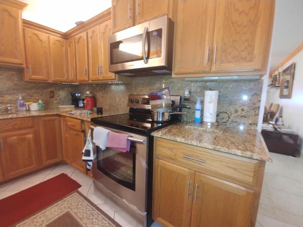 Chanteclair Villas, 1504 Palmland Dr, Boynton Beach, Florida 33436, image 2