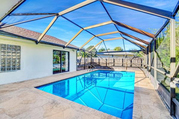 American Homes At Southwind Lakes, 9261 Southampton Pl, Boca Raton, Florida 33434, image 2