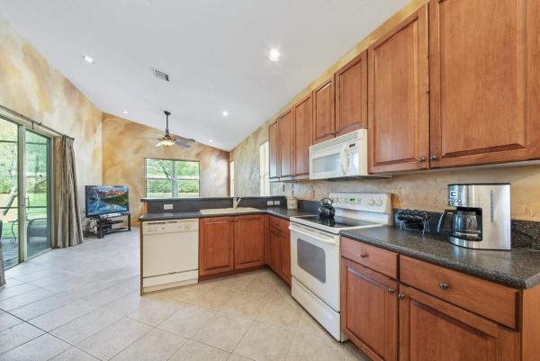 Isola Bella, 7115 Via Leonardo, Lake Worth, Florida 33467, image 1