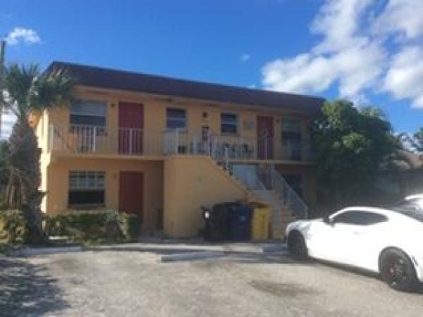 North Lake Worth, 1417 N Federal Hwy, Lake Worth Beach, Florida 33460, image 1