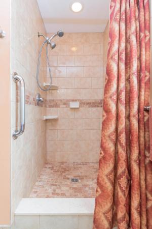 Circle Aire, 2604 Wabash Dr, North Palm Beach, Florida 33410, image 1