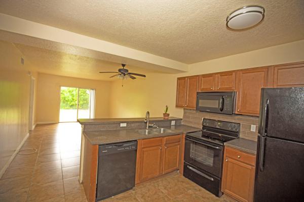 Sunny Oaks, 2105 SE 3rd St, Boynton Beach, Florida 33435, image 1