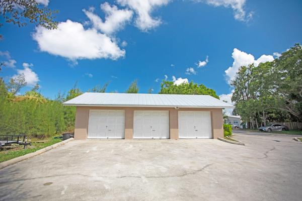 Sunny Oaks, 2105 SE 3rd St, Boynton Beach, Florida 33435, image 2
