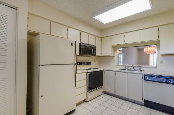 Huntington Lakes 4, 7320 Amberly Ln #402, Delray Beach, Florida 33446, image 1
