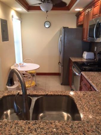 Boca Bayou, 9 Royal Palm Way #2050, Boca Raton, Florida 33432, image 1
