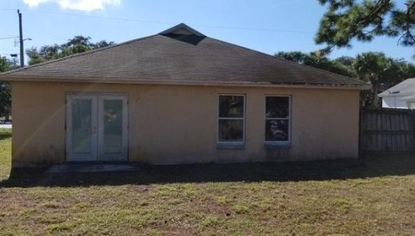 Villamara Place, 718 Maple Ave, Fort Pierce, Florida 34982, image 2
