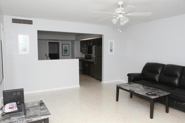 Boca Woods, 2476 NE 5th Ave, Boca Raton, Florida 33431, image 3