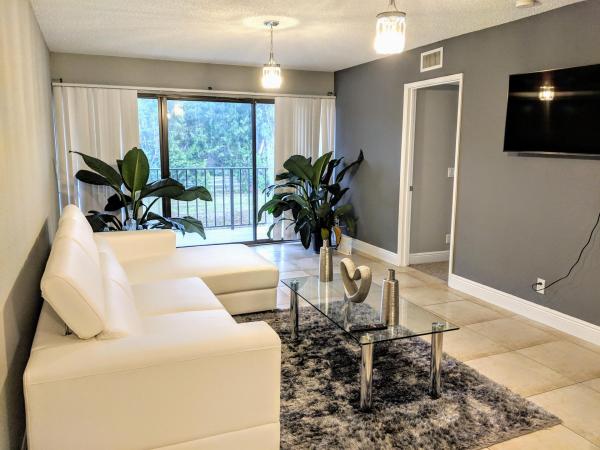 Palm Beach Place, 1681 Balfour Point Dr #G, West Palm Beach, Florida 33411, image 1