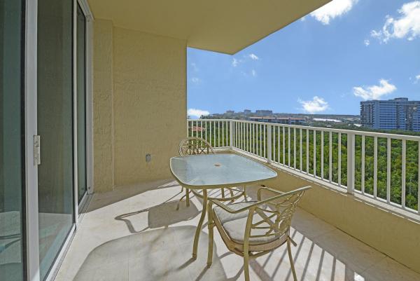 Toscana South Tower, 3740 S Ocean Blvd #703, Highland Beach, Florida 33487, image 2
