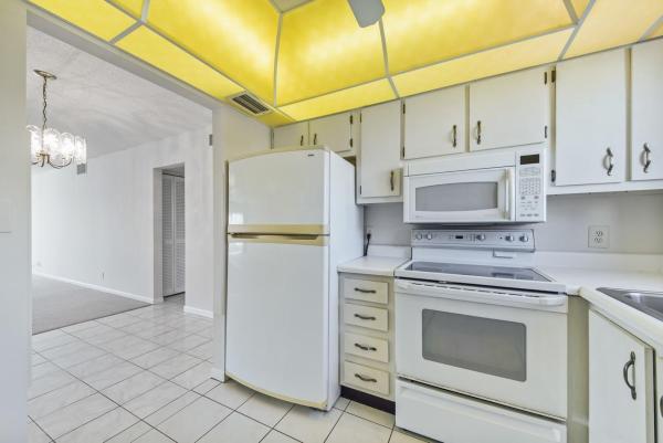 Waterway Club, 100 Waterway Dr S #110, Lantana, Florida 33462, image 2