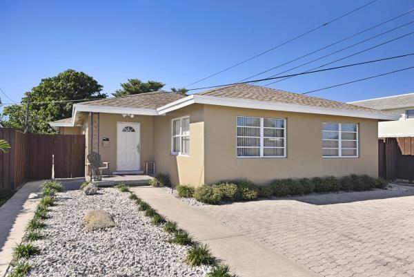 Dell Park, 1310 NE 3rd Ave, Delray Beach, Florida 33444, image 1