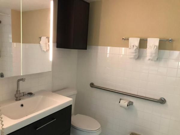 Ocean Spray Hotel, 4130 Collins Ave #309, Miami Beach, Florida 33140, image 2