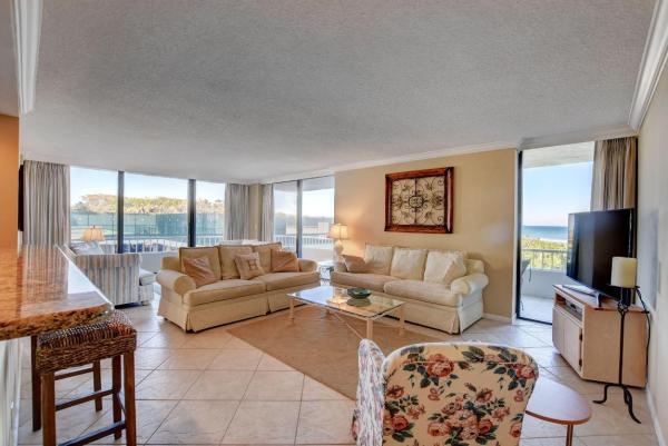 Water Glades, 5540 N Ocean Dr #1C, Riviera Beach, Florida 33404, image 1