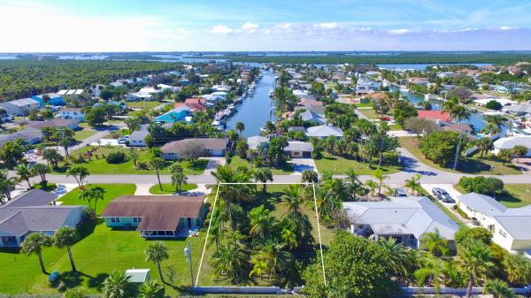 Galleon, 2710 Flotilla Ter, Fort Pierce, Florida 34949, image 2