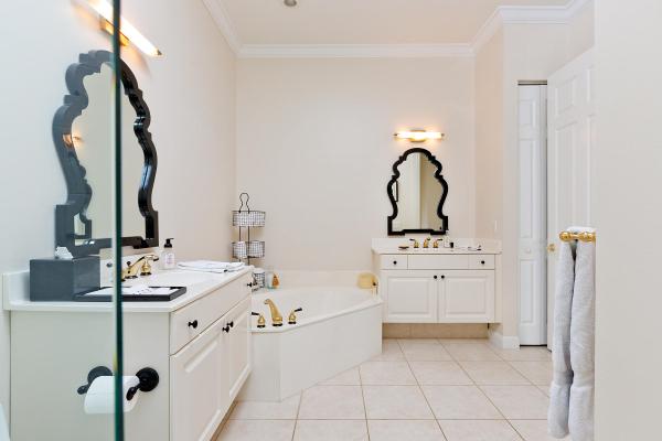 Shady Oaks, 2870 Twin Oaks Way, Wellington, Florida 33414, image 1