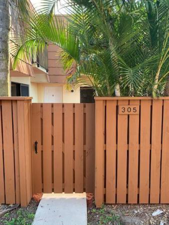 Sandalwood At Boynton Beach, 305 Live Oak Ln, Boynton Beach, Florida 33436, image 2
