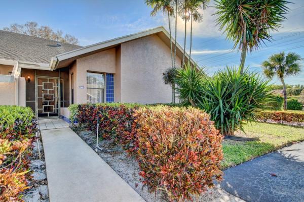 The Villas Of Waterberry, 10980 Lake Front Pl, Boca Raton, Florida 33498, image 1
