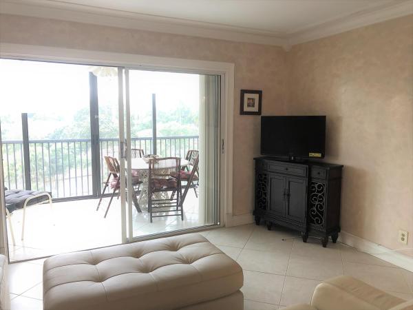 Huntington Lakes 1, 14475 Strathmore Ln #501, Delray Beach, Florida 33446, image 2