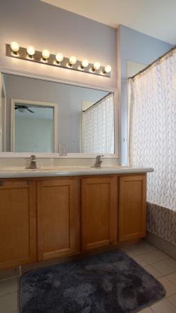 Sierra Bay, 2902 Carvelle Dr, Riviera Beach, Florida 33404, image 2