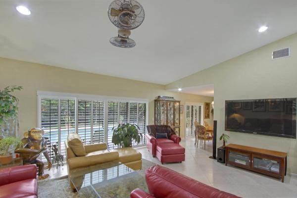 Boca Lake Estates, 246 NW 70th St, Boca Raton, Florida 33487, image 1