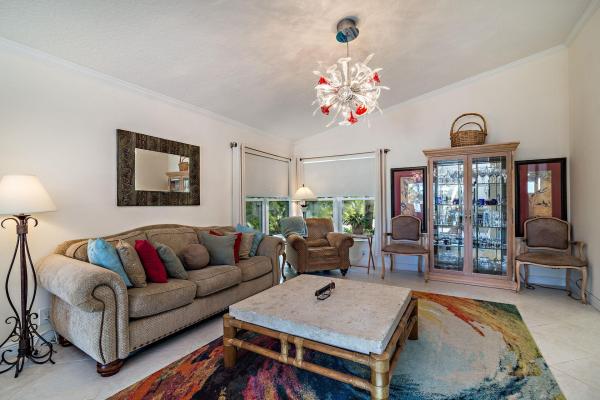 Lake Osborne Court, 2092 Circle Place Dr, Lake Worth, Florida 33462, image 1