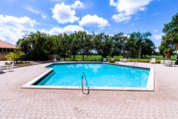 Quail Run Village, 9450 Meadowood Dr #203, Fort Pierce, Florida 34951, image 1