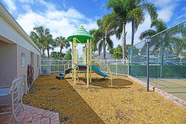 Discovery Pointe, 2161 Discovery Cir W, Deerfield Beach, Florida 33442, image 1