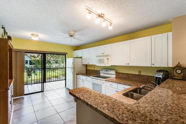 Park Pointe, 3010 Lucerne Park Dr, Greenacres, Florida 33467, image 2
