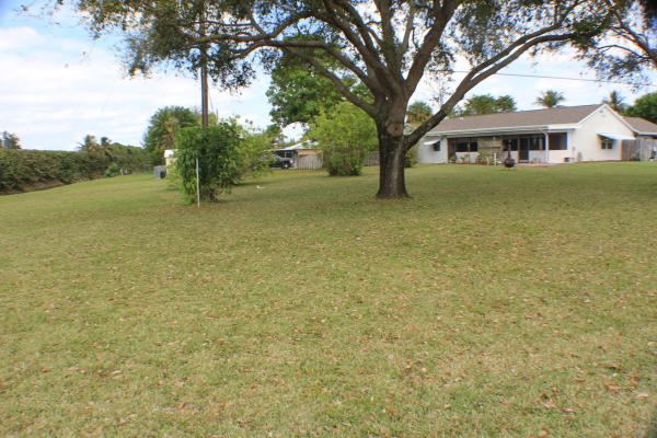 Florida Gardens, 145 W Arch Dr, Lake Worth, Florida 33467, image 1