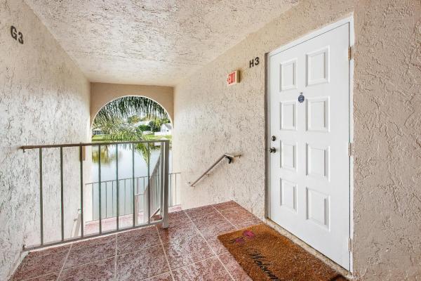 Pine Ridge At Delray Beach, 13791 Oneida Dr #H3, Delray Beach, Florida 33446, image 2