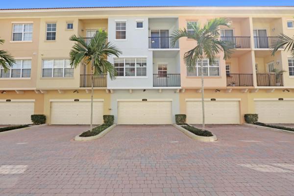 Harbour Oaks, 2540 Gardens Pkwy, Palm Beach Gardens, Florida 33410, image 1