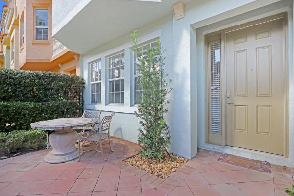 Harbour Oaks, 2540 Gardens Pkwy, Palm Beach Gardens, Florida 33410, image 2