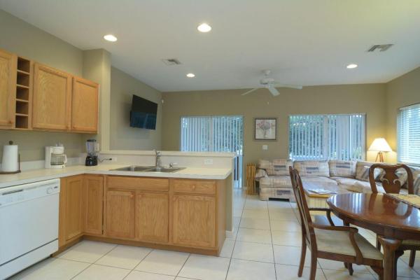 Castle Pines, 8903 Sandshot Ct #5212, Port St. Lucie, Florida 34986, image 2