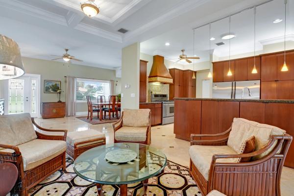 8340 W Lake Dr, Florida 33406, image 2
