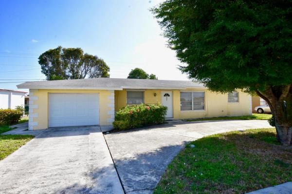 Park Manor, 331 W 30th St, Riviera Beach, Florida 33404, image 2